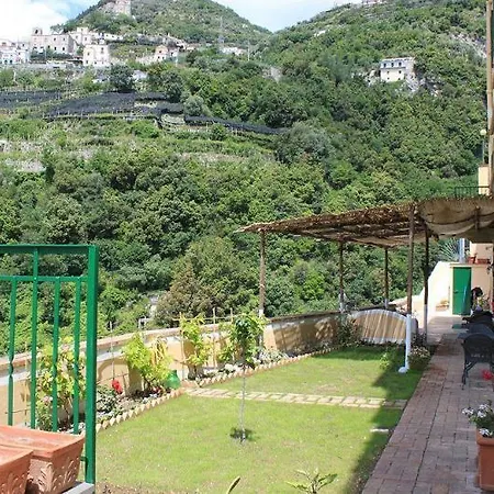 Torre Dello Ziro Hotel 2*